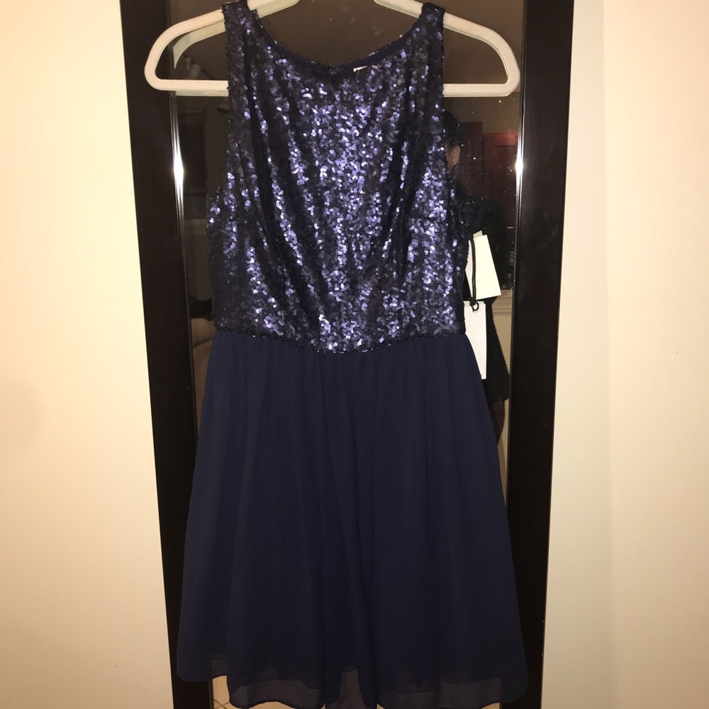 NWT Navy Sequin and Tulle BB Dakota Dress